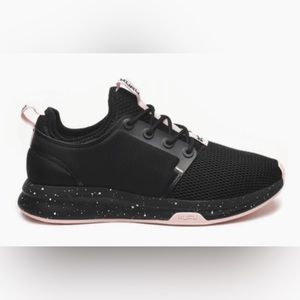 Kuru Atom sneakers